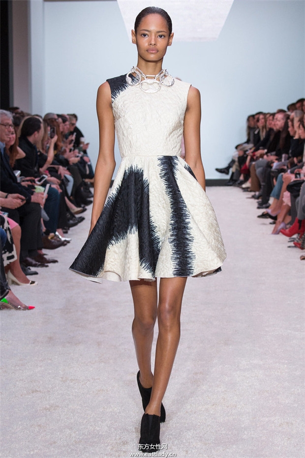 Giambattista Valli巴黎時裝周2014秋冬新品發(fā)布