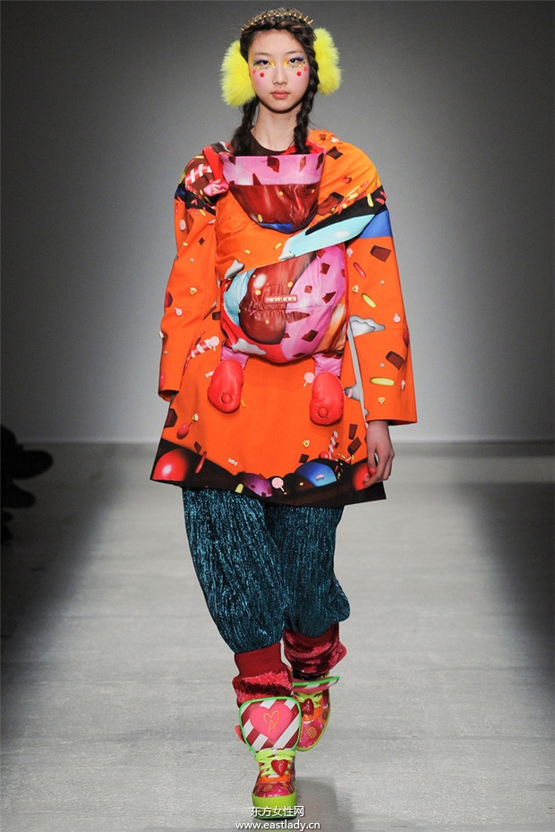 Manish Arora巴黎時(shí)裝周2014秋冬新品發(fā)布