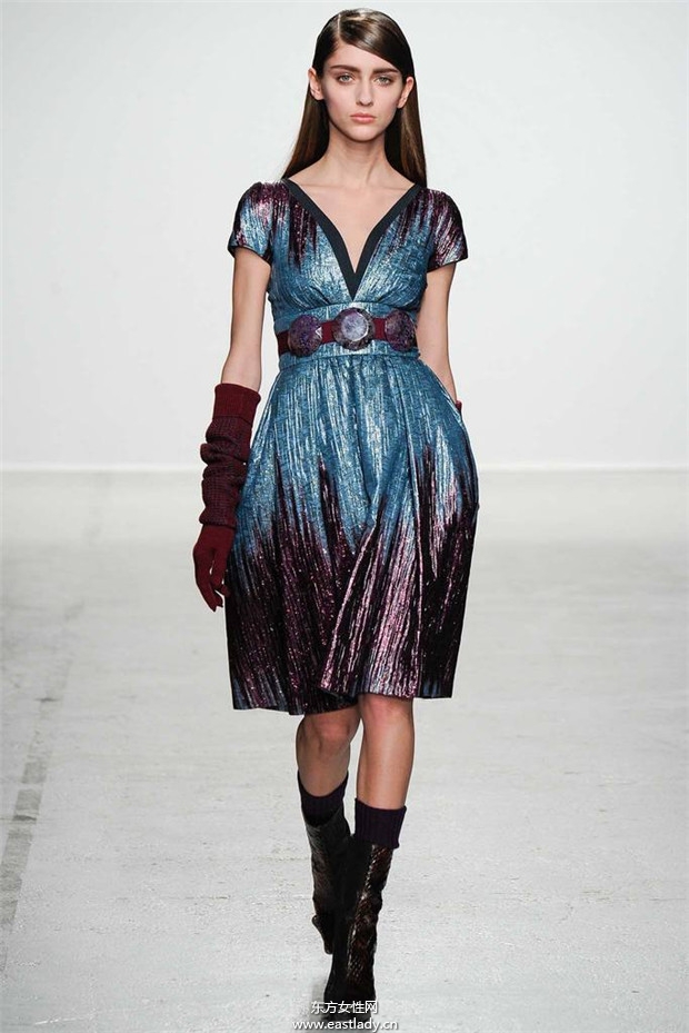 John Galliano巴黎時(shí)裝周2014秋冬新品發(fā)布