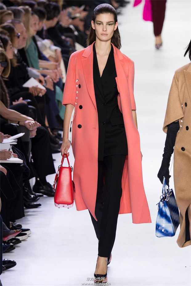 Christian Dior巴黎時(shí)裝周2014秋冬新品發(fā)布