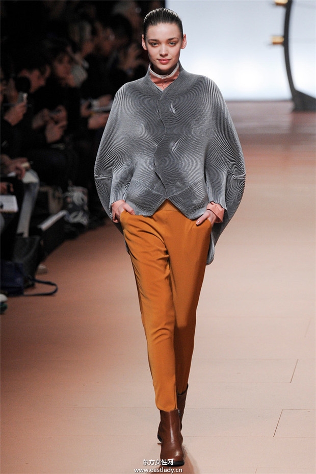 Issey Miyake巴黎時(shí)裝周2014秋冬新品發(fā)布