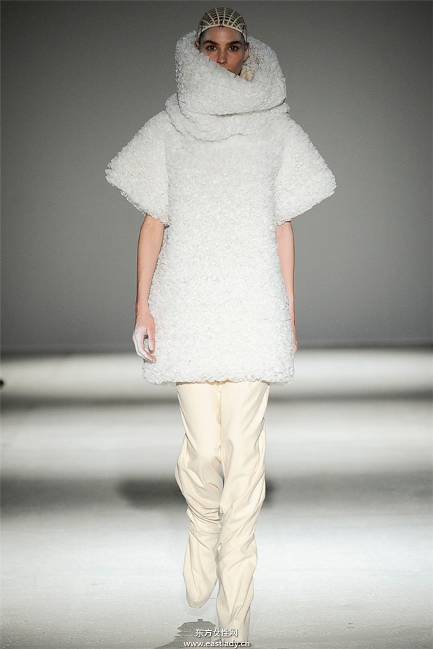 Gareth Pugh巴黎時裝周2014秋冬新品發(fā)布