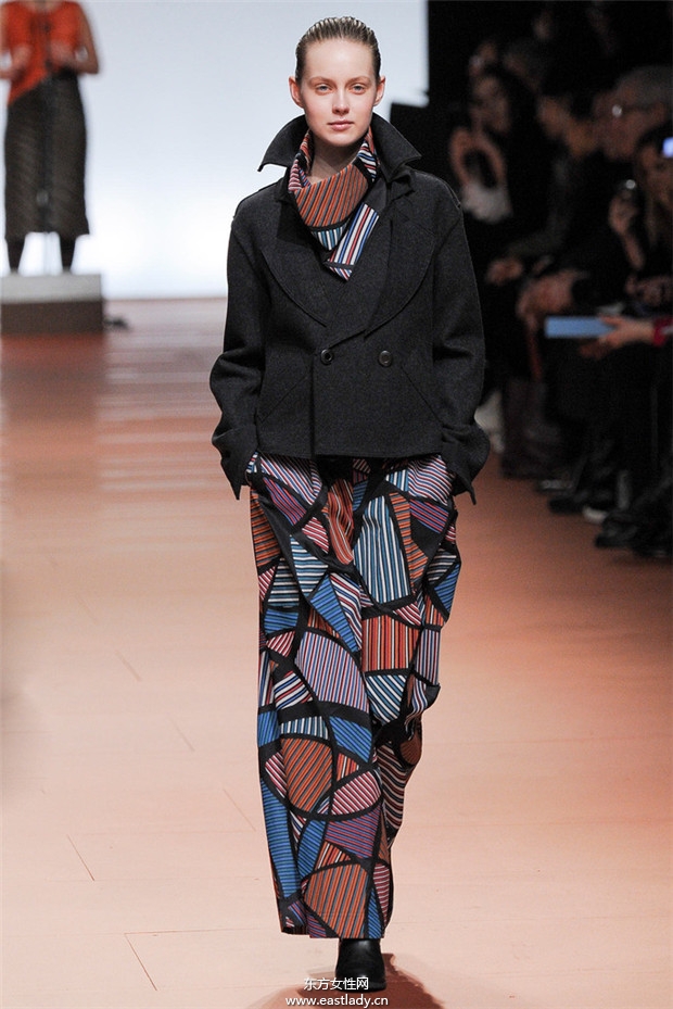 Issey Miyake巴黎時(shí)裝周2014秋冬新品發(fā)布