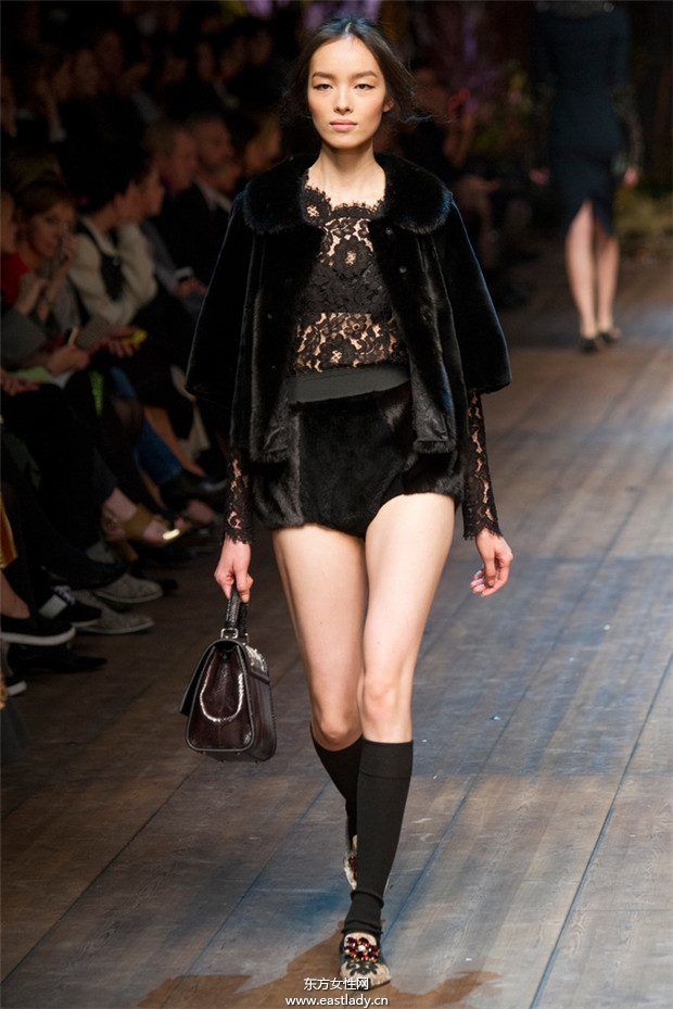 Burberry Prorsum 2014秋冬流行女裝時(shí)尚大片