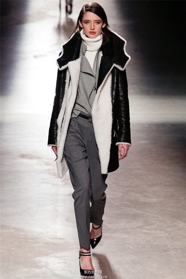 Anthony Vaccarello巴黎時裝周2014秋冬新品發(fā)布