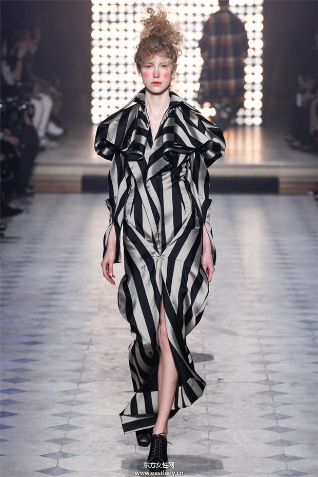 Vivienne Westwood巴黎時裝周2014秋冬新品發(fā)布