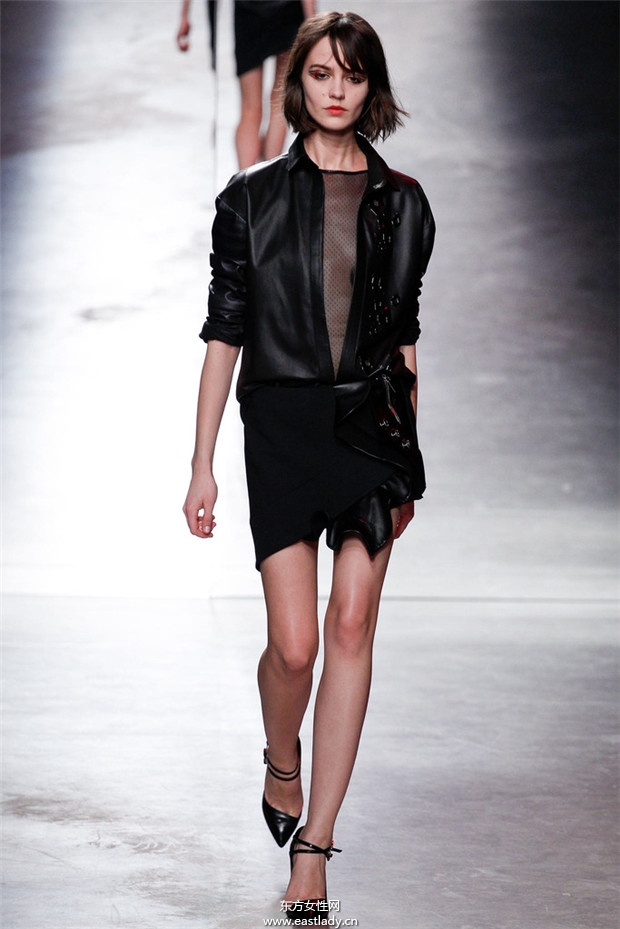 Anthony Vaccarello巴黎時裝周2014秋冬新品發(fā)布