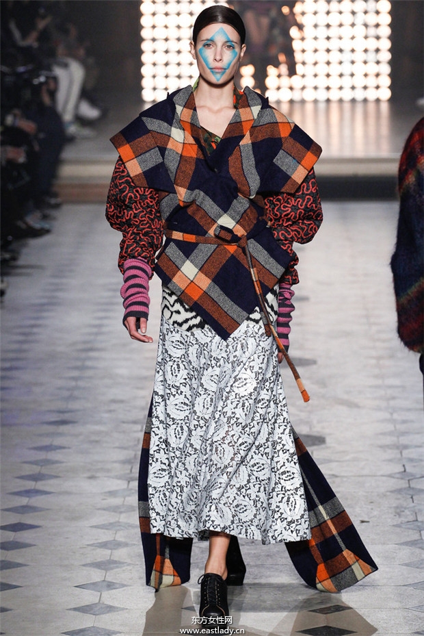 Vivienne Westwood巴黎時裝周2014秋冬新品發(fā)布