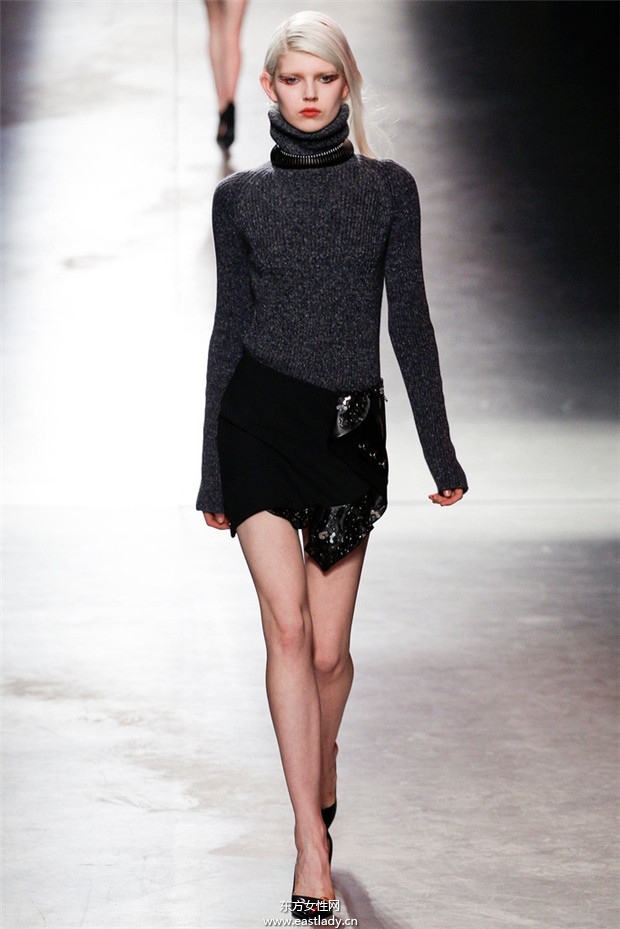 Anthony Vaccarello巴黎時裝周2014秋冬新品發(fā)布