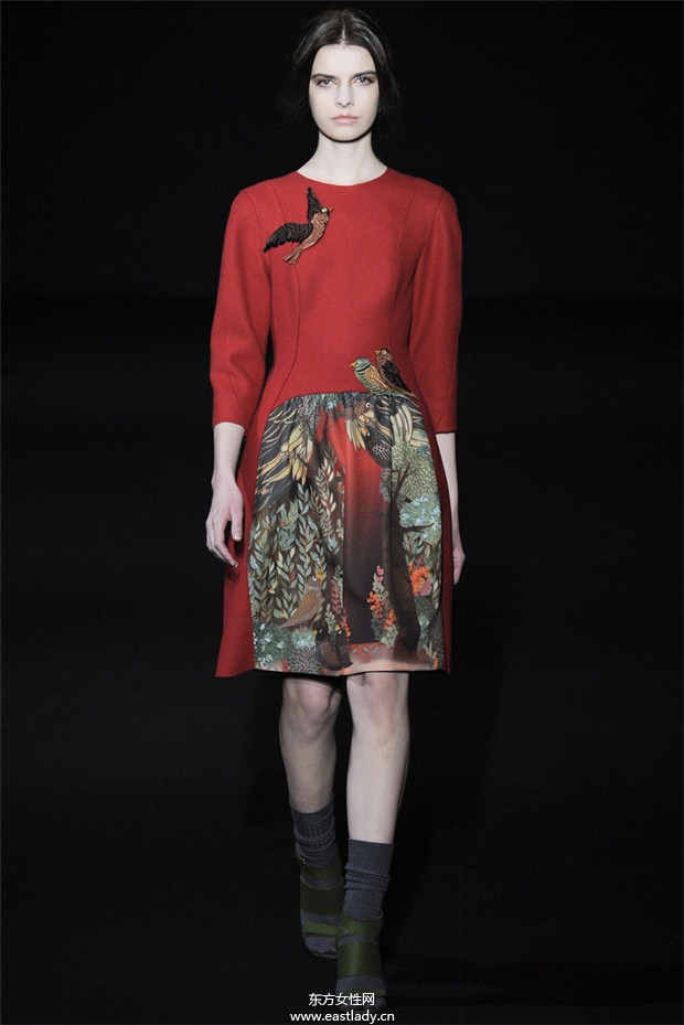 Alberta Ferretti米蘭時(shí)裝周2014秋冬新品發(fā)布