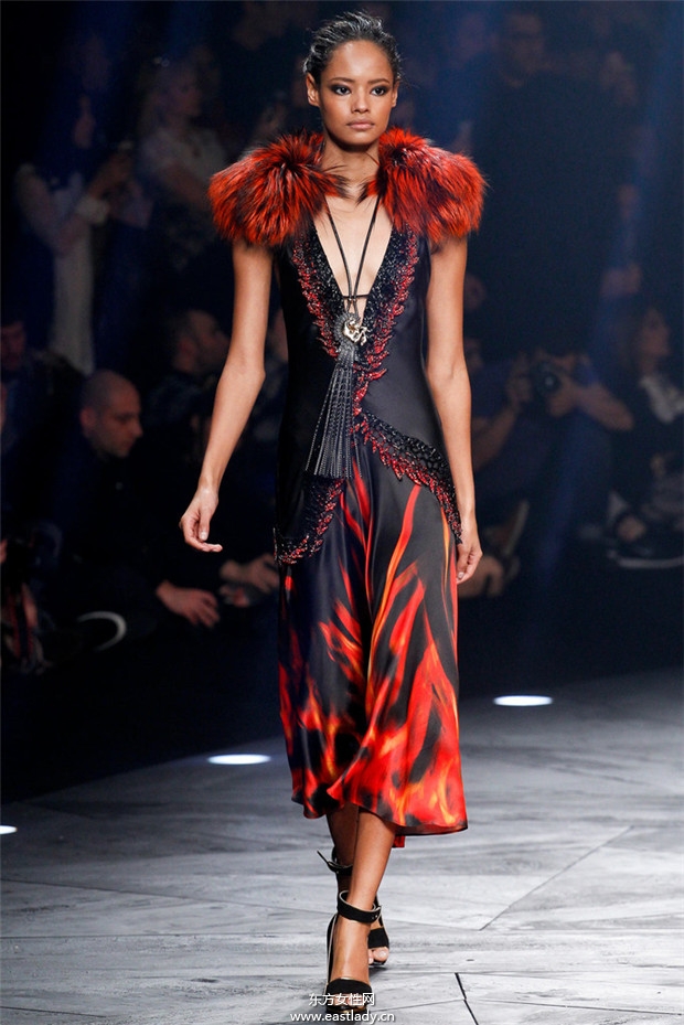 Roberto Cavalli米蘭時(shí)裝周2014秋冬新品發(fā)布