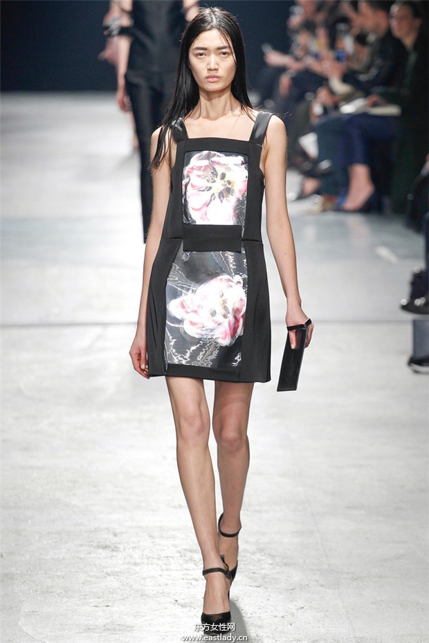 Christopher Kane倫敦時(shí)裝周2014秋冬新品發(fā)布