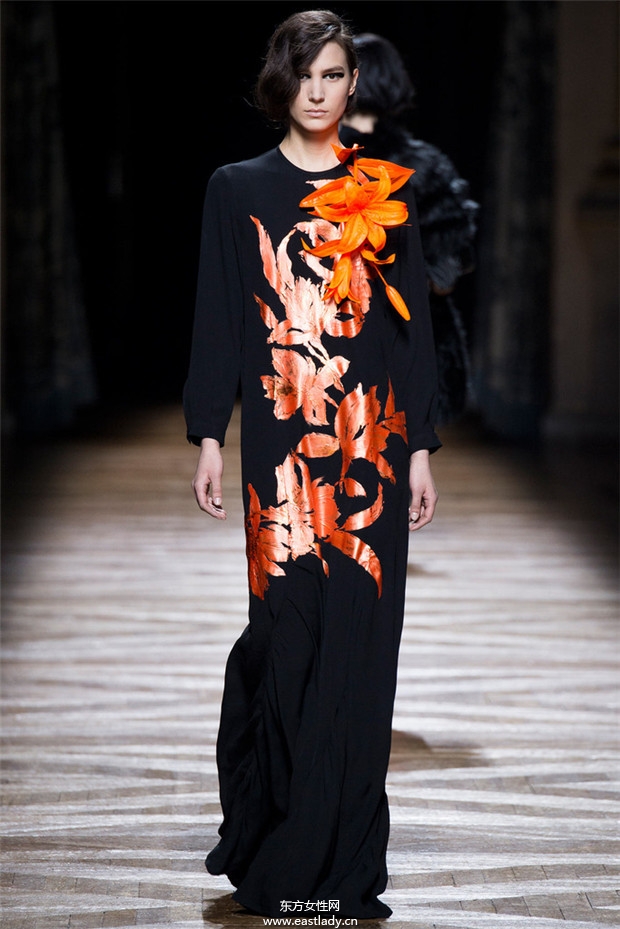 Dries Van Noten巴黎時(shí)裝周2014秋冬新品發(fā)布