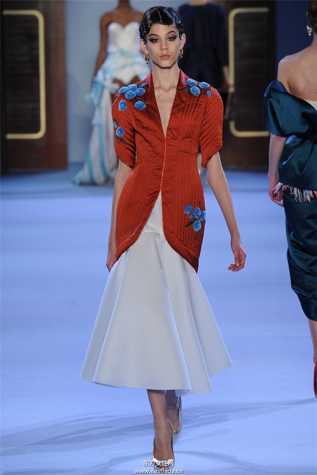 Ulyana Sergeenko 2014春夏巴黎高級(jí)定制系列時(shí)裝秀