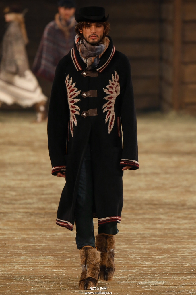 Chanel(香奈兒)2014早秋女裝流行服飾時尚大片