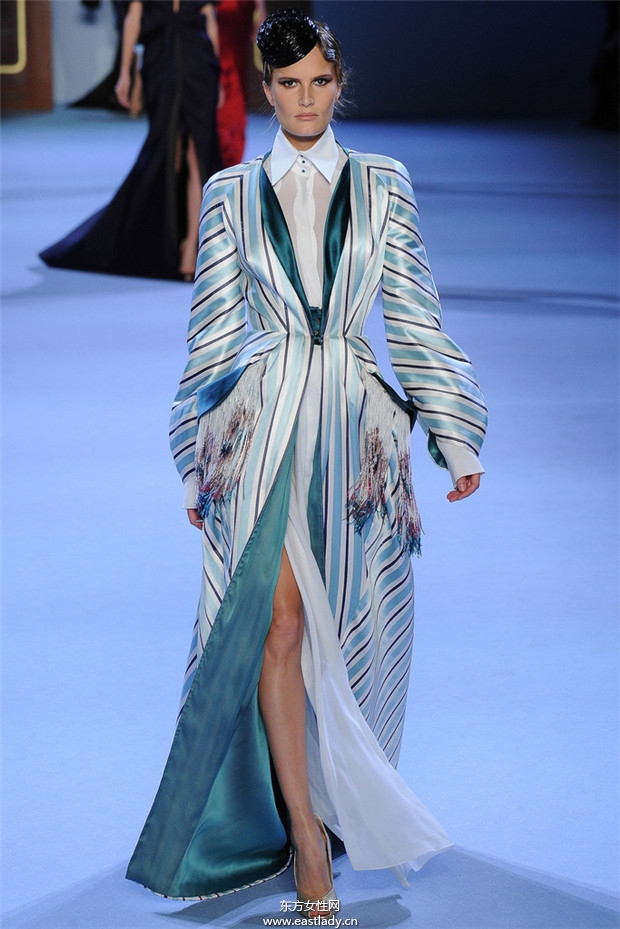 Ulyana Sergeenko 2014春夏巴黎高級(jí)定制系列時(shí)裝秀