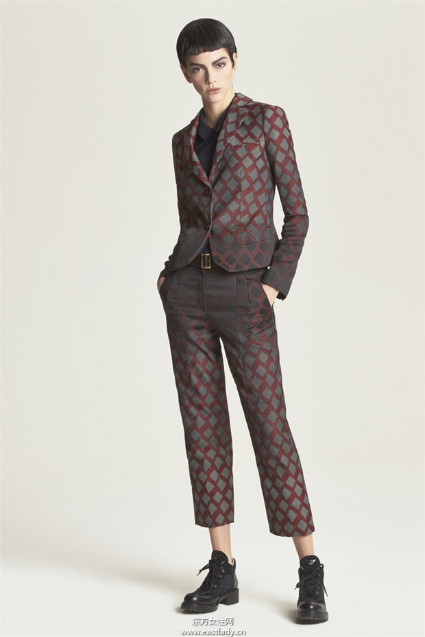 Emporio Armani 2014早秋女裝流行服飾時尚大片