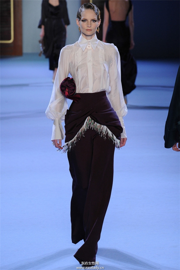 Ulyana Sergeenko 2014春夏巴黎高級(jí)定制系列時(shí)裝秀