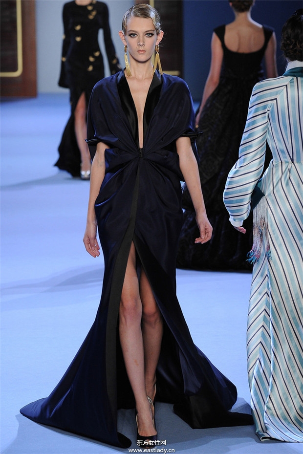 Ulyana Sergeenko 2014春夏巴黎高級(jí)定制系列時(shí)裝秀