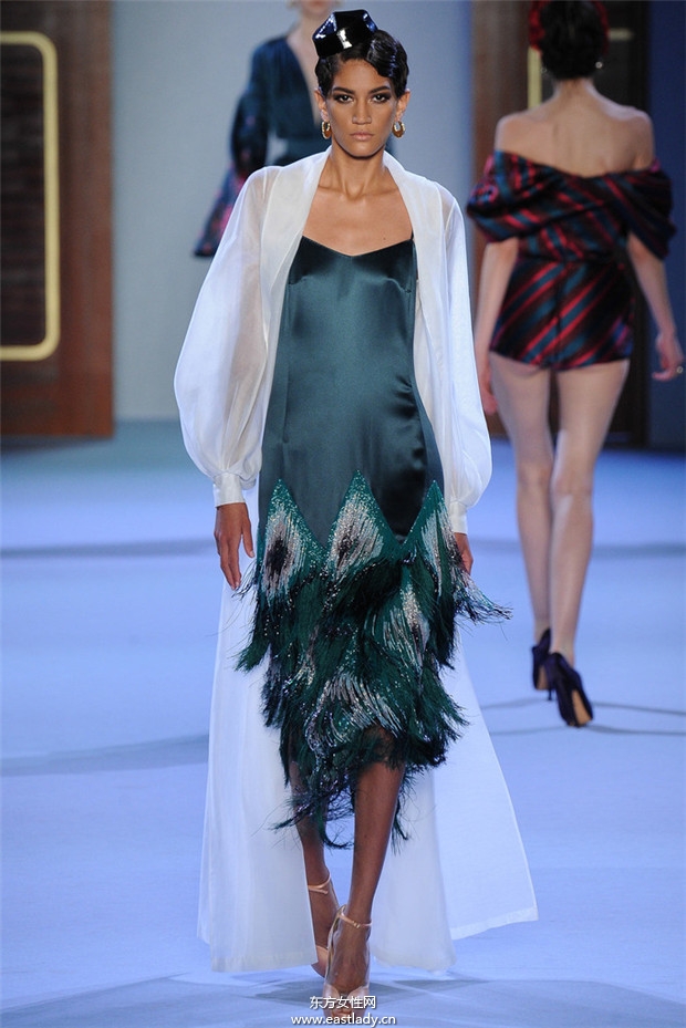Ulyana Sergeenko 2014春夏巴黎高級(jí)定制系列時(shí)裝秀