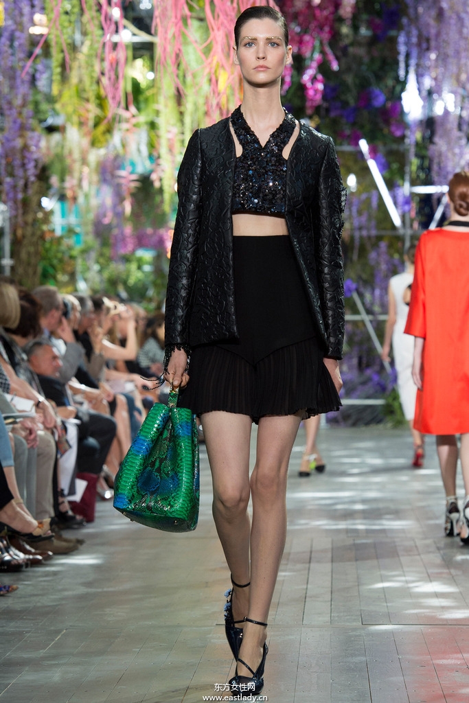 Christina Dior（克里斯汀·迪奧）2014春夏流行服飾時(shí)尚大片