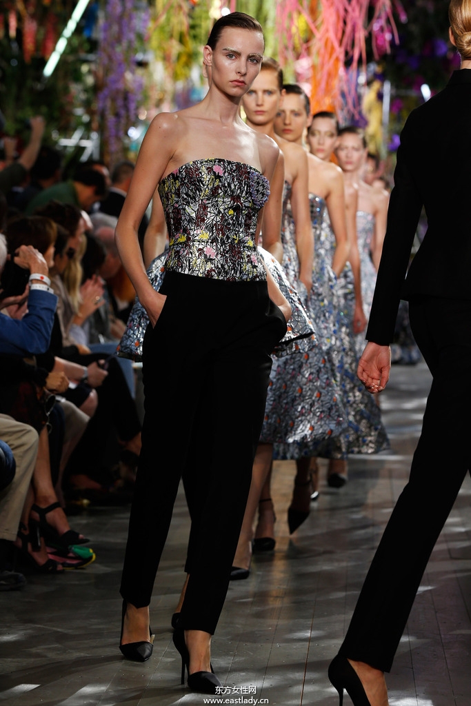 Christina Dior（克里斯汀·迪奧）2014春夏流行服飾時(shí)尚大片