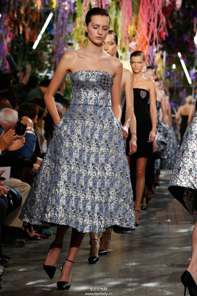 Christina Dior（克里斯汀·迪奧）2014春夏流行服飾時(shí)尚大片