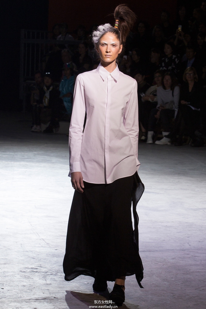 Yohji Yamamoto(山本耀司)2014春夏流行服飾時尚大片