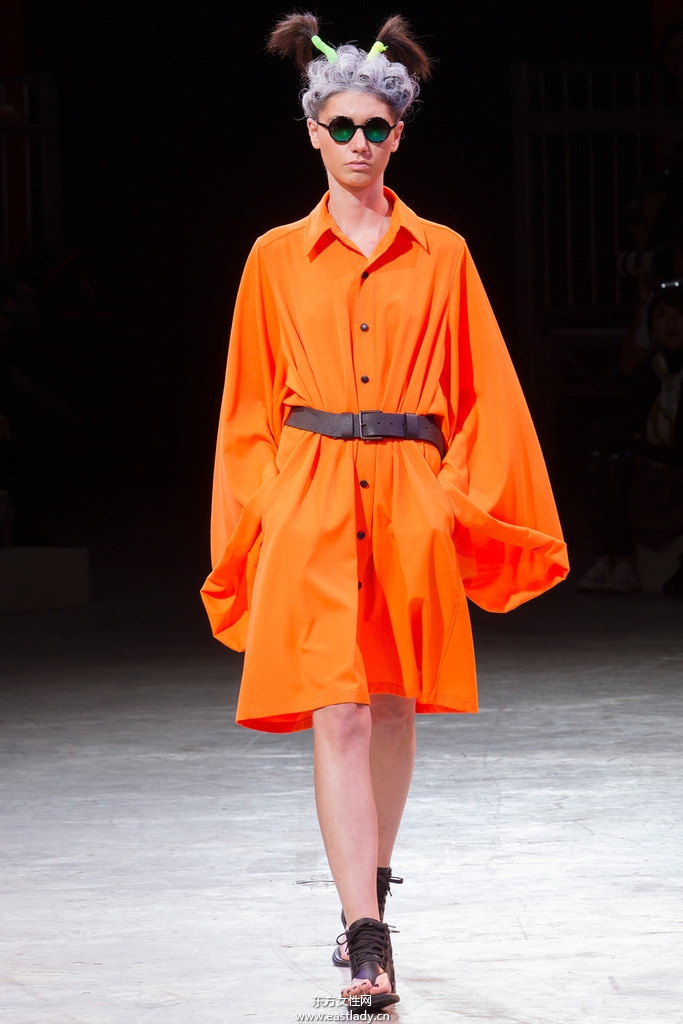 Yohji Yamamoto(山本耀司)2014春夏流行服飾時尚大片