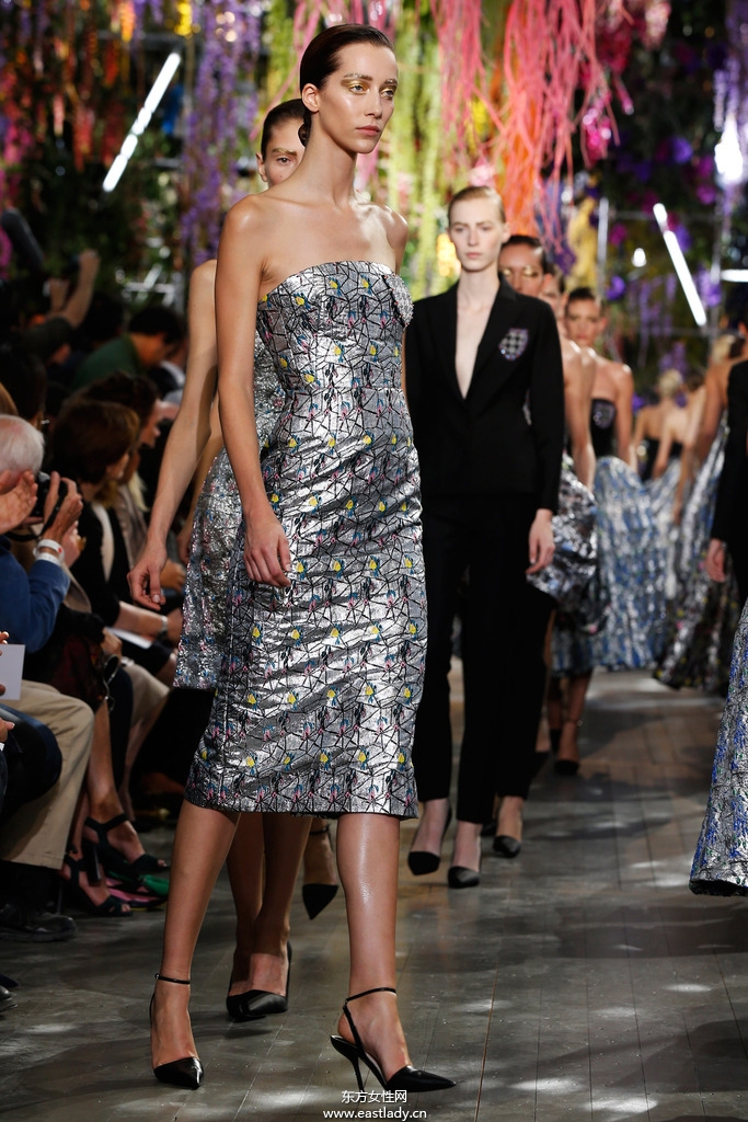 Christina Dior（克里斯汀·迪奧）2014春夏流行服飾時(shí)尚大片