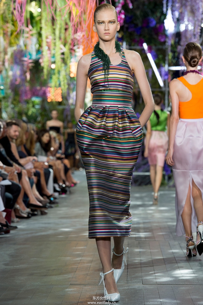 Christina Dior（克里斯汀·迪奧）2014春夏流行服飾時(shí)尚大片