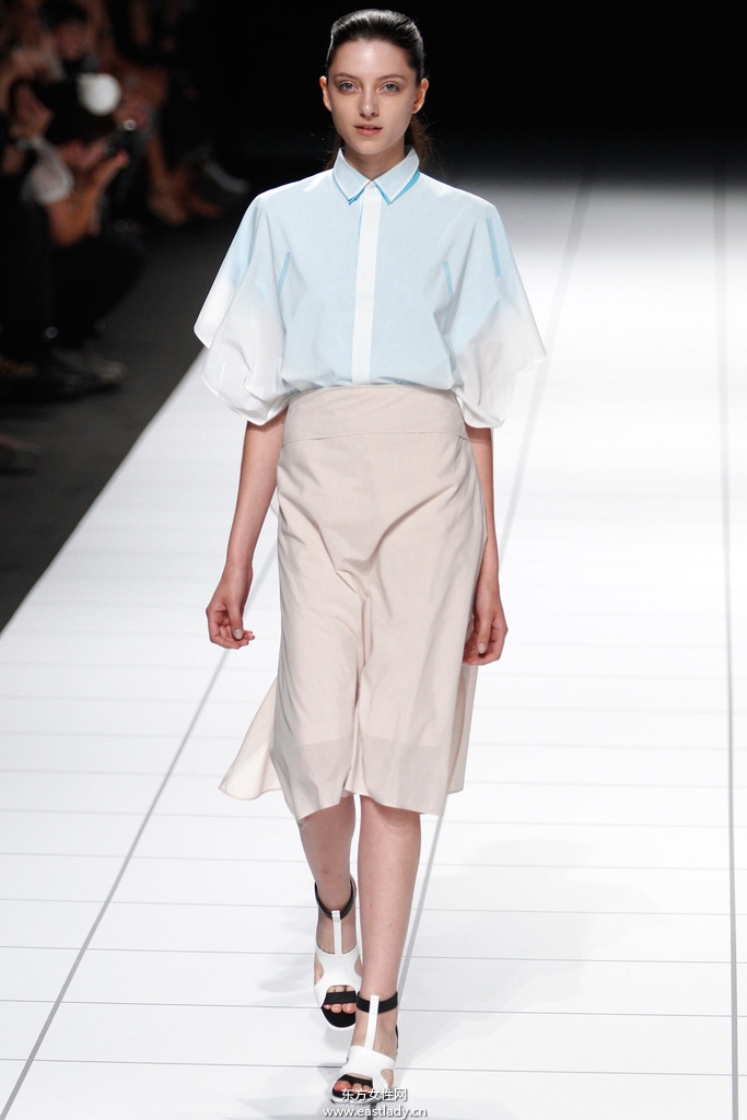 Issey Miyake(三宅一生)2014春夏流行服飾時尚大片