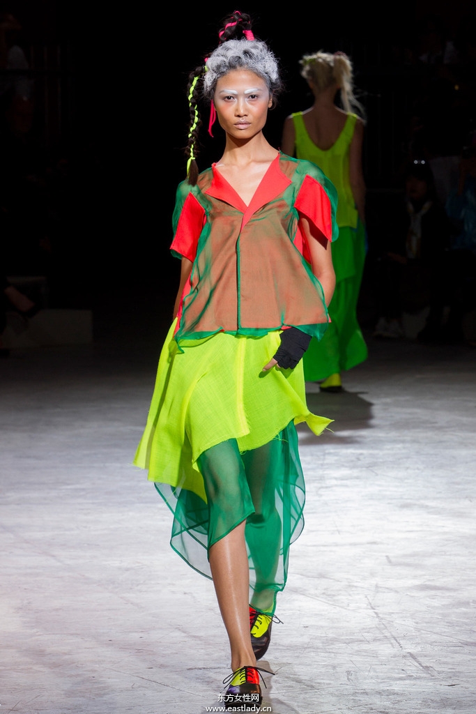 Yohji Yamamoto(山本耀司)2014春夏流行服飾時尚大片