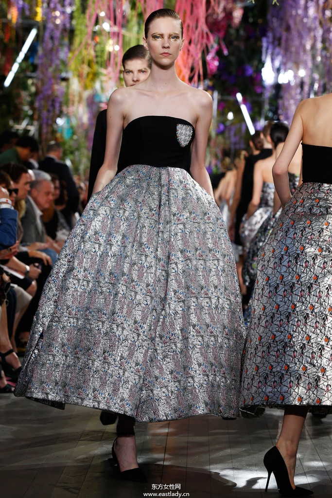 Christina Dior（克里斯汀·迪奧）2014春夏流行服飾時(shí)尚大片