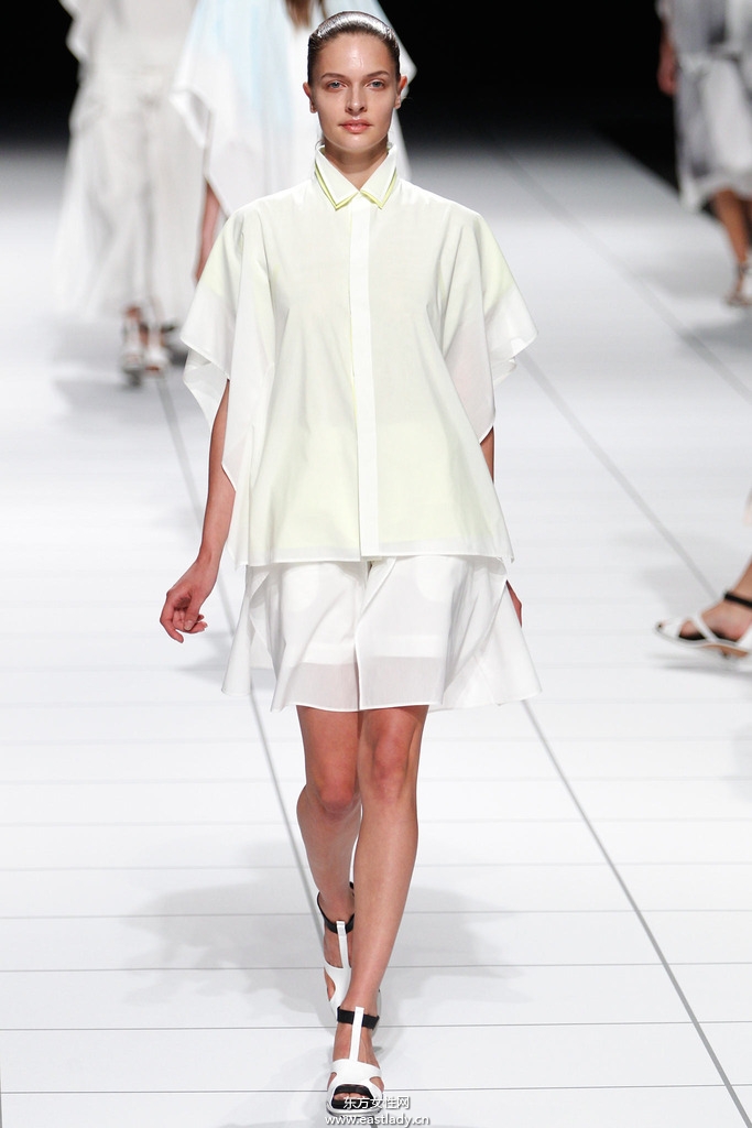 Issey Miyake(三宅一生)2014春夏流行服飾時尚大片
