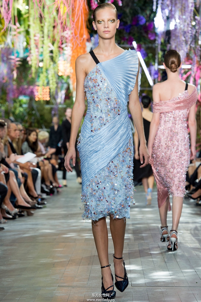 Christina Dior（克里斯汀·迪奧）2014春夏流行服飾時(shí)尚大片