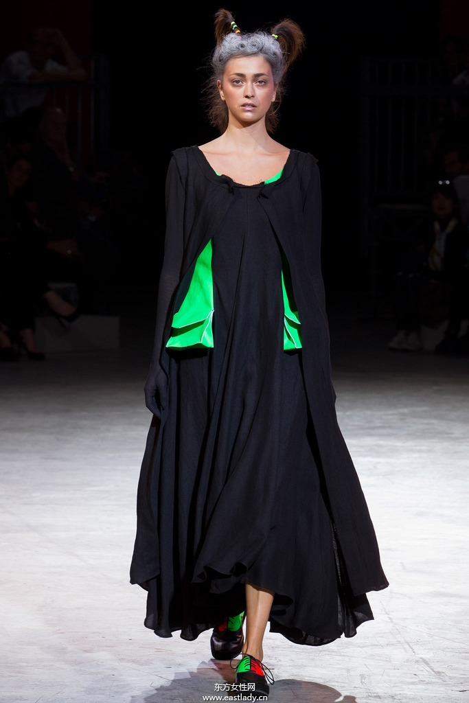 Yohji Yamamoto(山本耀司)2014春夏流行服飾時尚大片