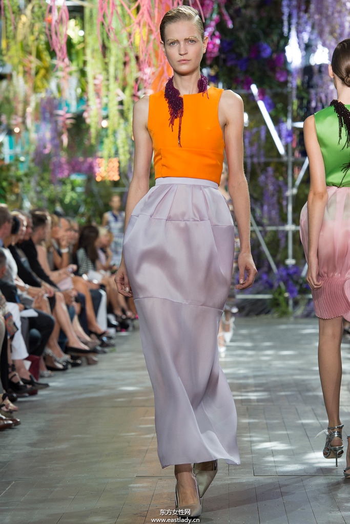 Christina Dior（克里斯汀·迪奧）2014春夏流行服飾時(shí)尚大片