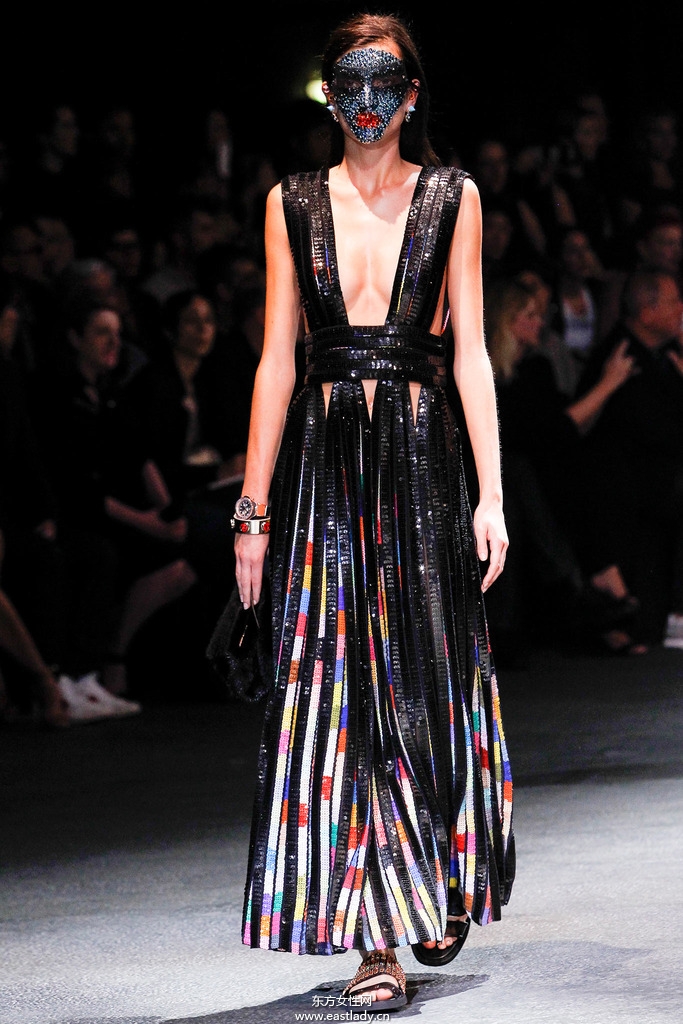 Givenchy(紀(jì)梵希)2014春夏流行服飾時(shí)尚大片