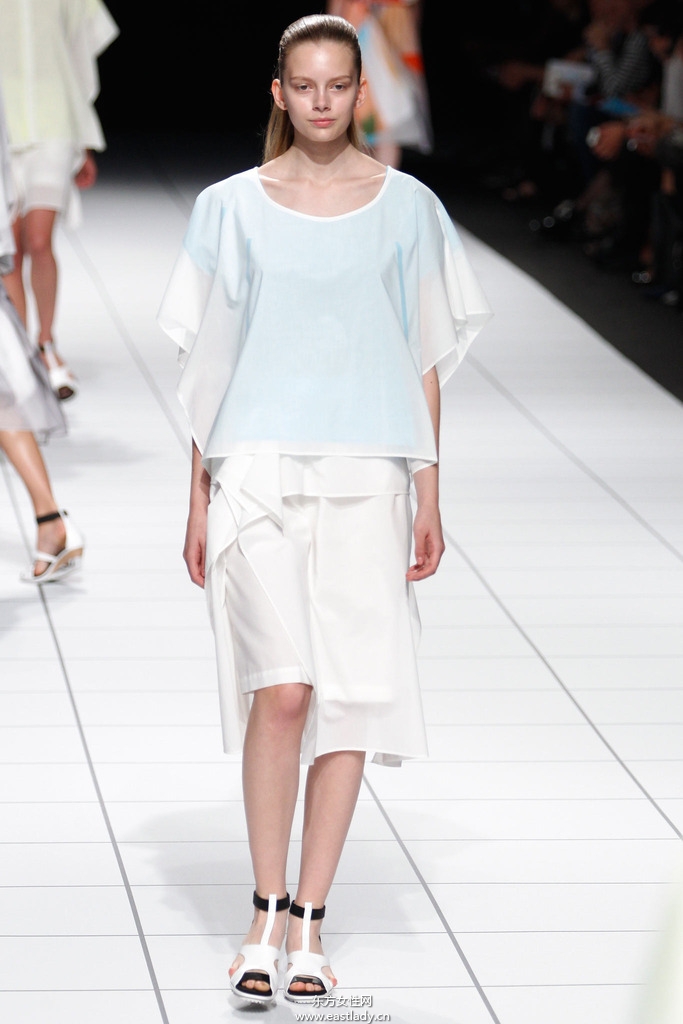 Issey Miyake(三宅一生)2014春夏流行服飾時尚大片