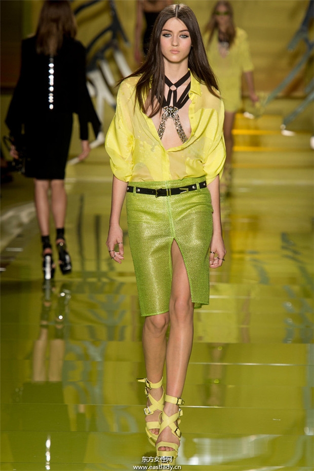 Versace（范思哲）2014春夏米蘭時(shí)裝周服裝秀