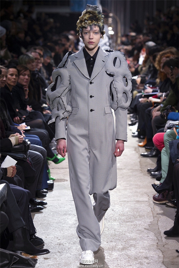 Comme des Garcons 2013秋冬流行服飾時(shí)尚大片