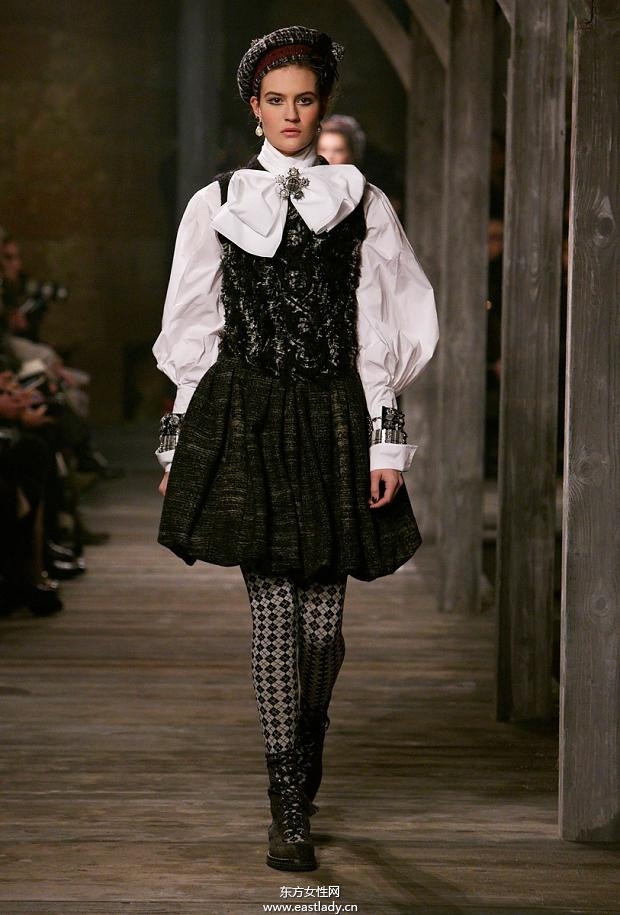 Chanel 2013早秋服裝高級(jí)定制新品發(fā)布