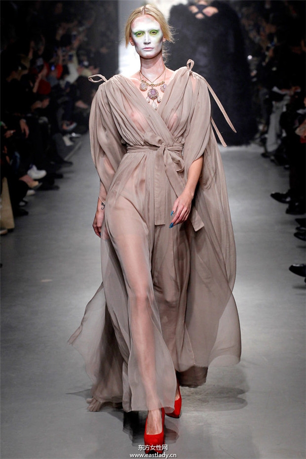 ivienne Westwood 2013秋冬流行服飾時(shí)尚大片