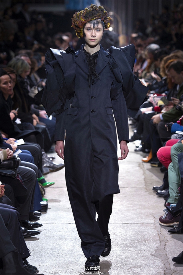Comme des Garcons 2013秋冬流行服飾時(shí)尚大片