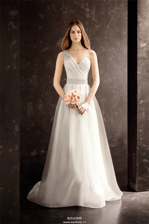 Vera Wang 2013 秋冬婚紗禮服系列欣賞(圖片)