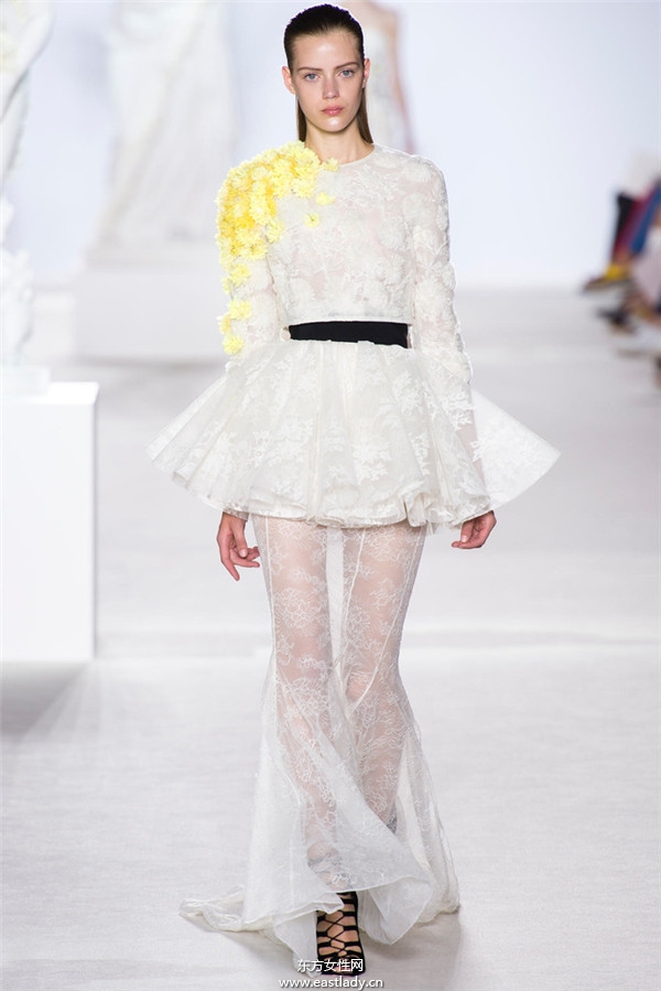 Giambattista Valli 2013秋冬服裝新品發(fā)布