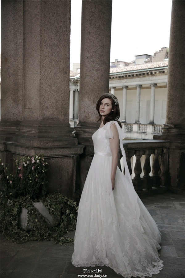 ALBERTA FERRETTI(阿爾伯特-菲爾蒂)2014新款婚紗圖片欣賞