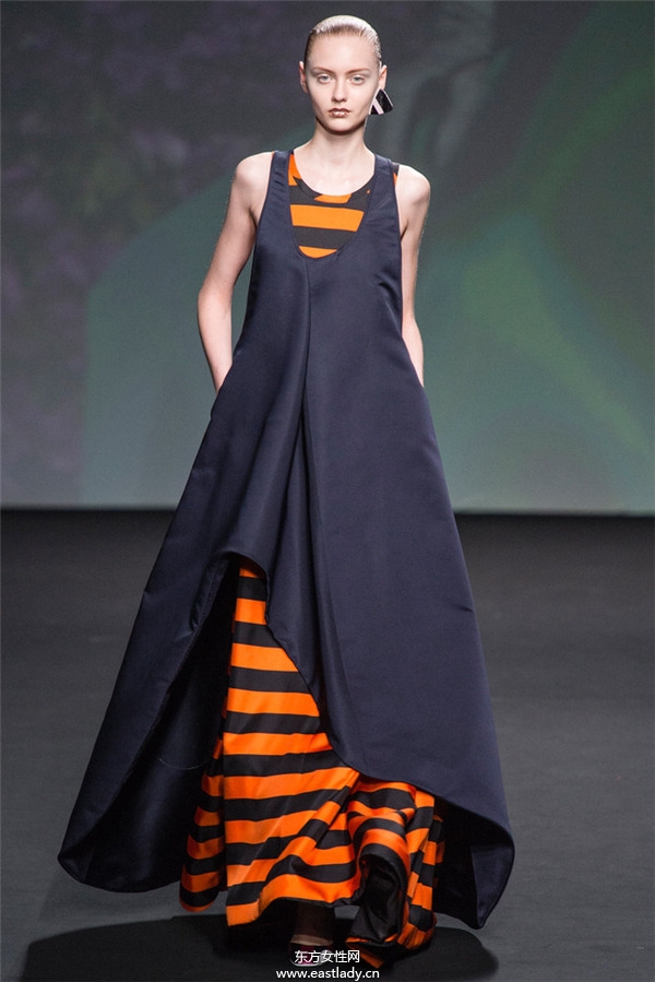 Christian Dior 2013秋冬服裝新品發(fā)布