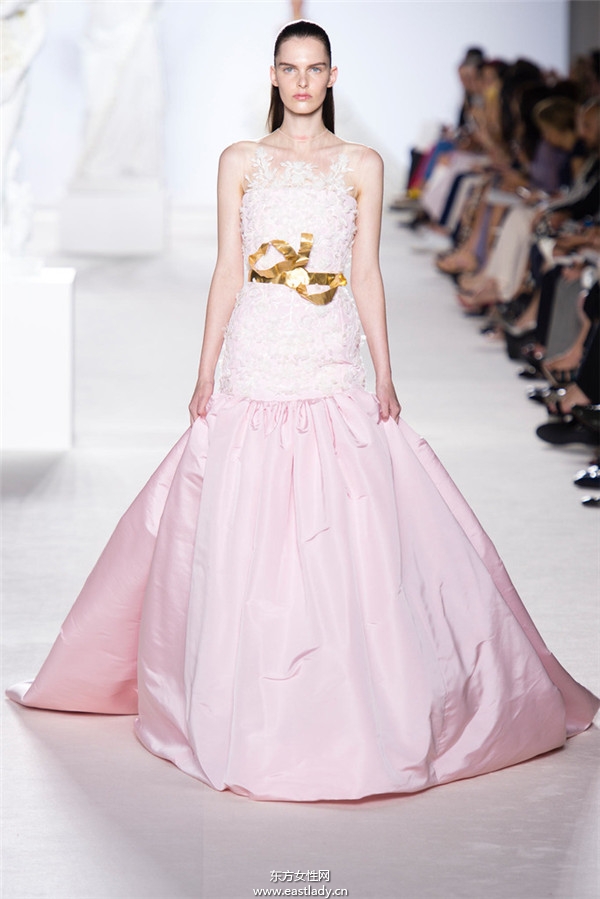 Giambattista Valli 2013秋冬服裝新品發(fā)布